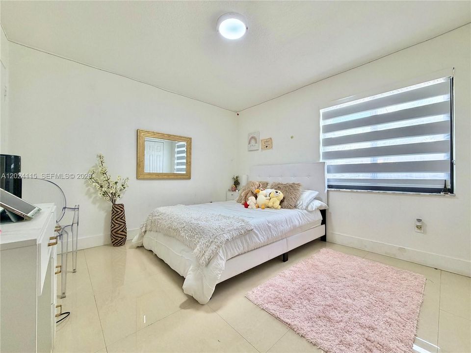 For Sale: $819,900 (3 beds, 2 baths, 2031 Square Feet)