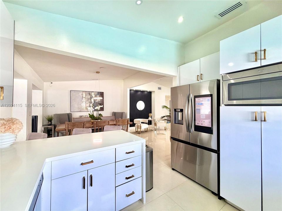 For Sale: $819,900 (3 beds, 2 baths, 2031 Square Feet)