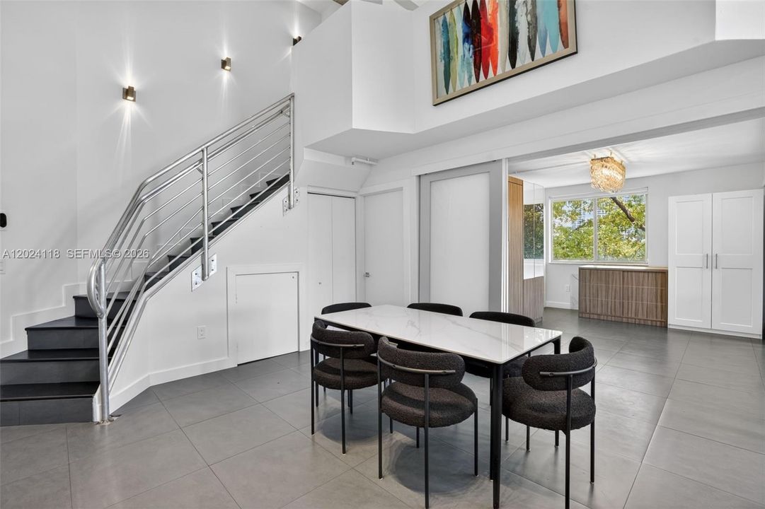 For Sale: $1,290,000 (2 beds, 2 baths, 1164 Square Feet)