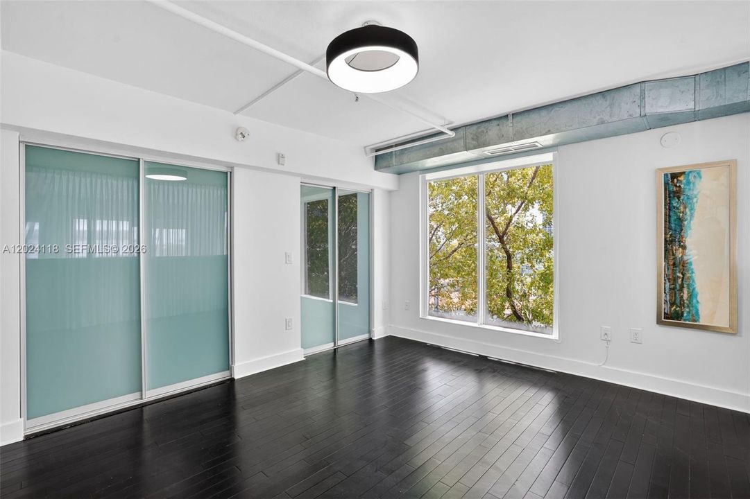 For Sale: $1,290,000 (2 beds, 2 baths, 1164 Square Feet)