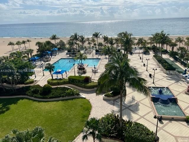 For Sale: $685,000 (1 beds, 1 baths, 1297 Square Feet)
