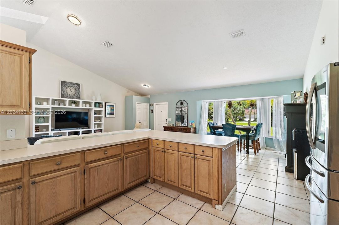 For Sale: $875,000 (4 beds, 2 baths, 2278 Square Feet)