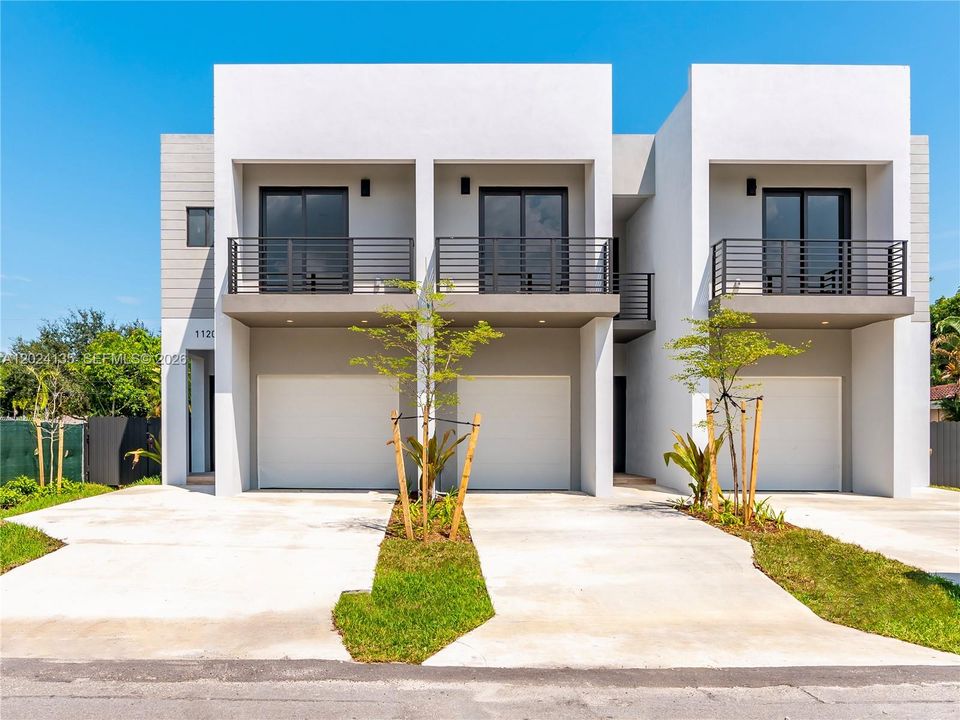 В аренду: $4,950 (3 спален, 2 ванн, 1603 Квадратных фут)