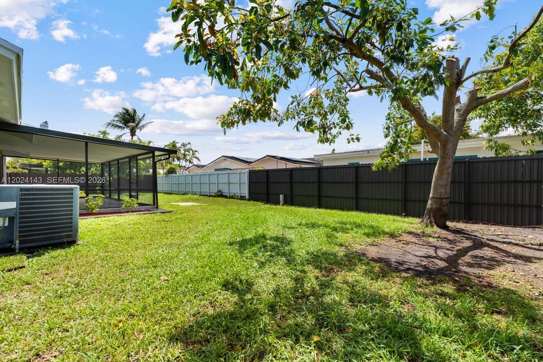 Active With Contract: $3,700 (4 beds, 2 baths, 1330 Square Feet)