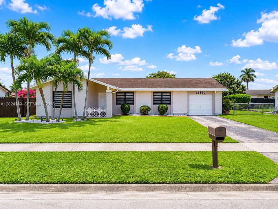 Active With Contract: $3,700 (4 beds, 2 baths, 1330 Square Feet)