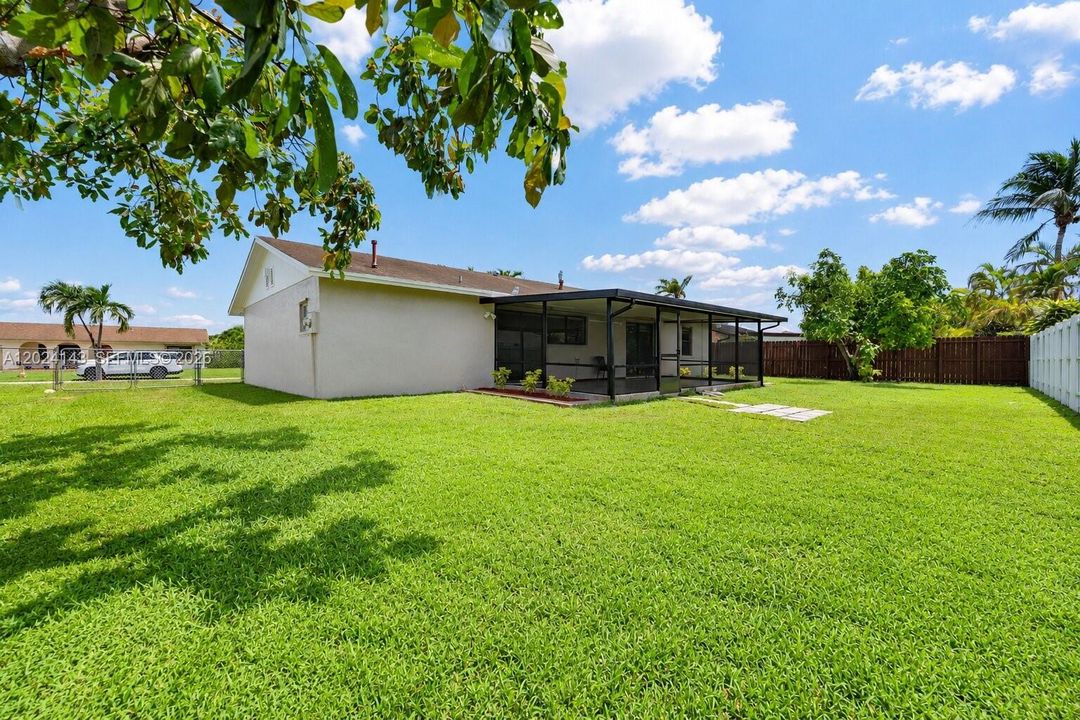 Active With Contract: $3,700 (4 beds, 2 baths, 1330 Square Feet)
