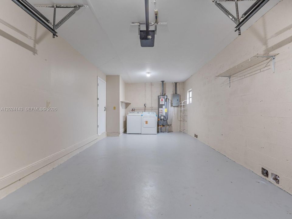 Active With Contract: $3,700 (4 beds, 2 baths, 1330 Square Feet)