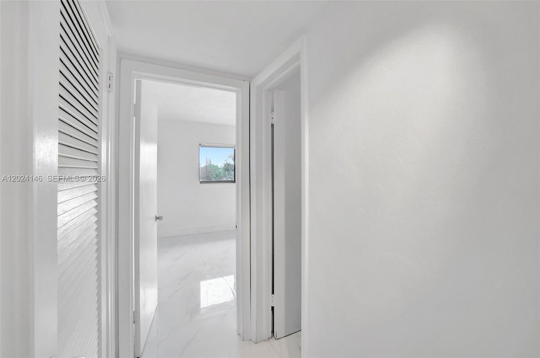 For Rent: $1,800 (1 beds, 1 baths, 750 Square Feet)