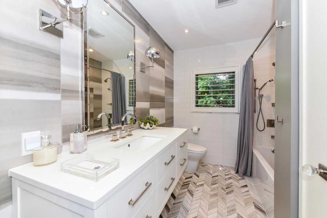 880 Hickory Terrace Boca Raton-large-032