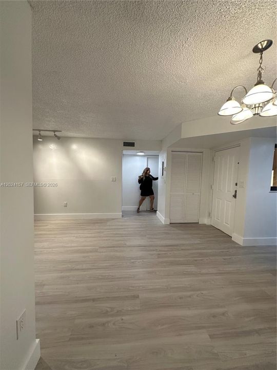 В аренду: $2,600 (2 спален, 2 ванн, 1012 Квадратных фут)