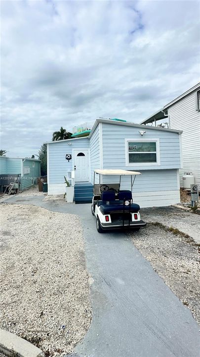For Sale: $410,000 (1 beds, 1 baths, 408 Square Feet)