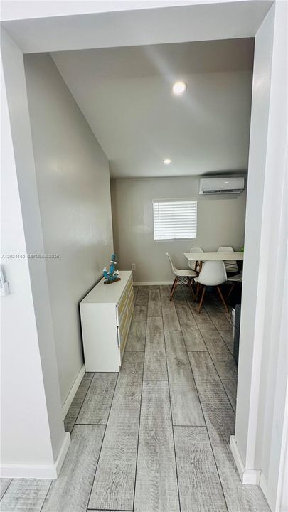 For Sale: $410,000 (1 beds, 1 baths, 408 Square Feet)