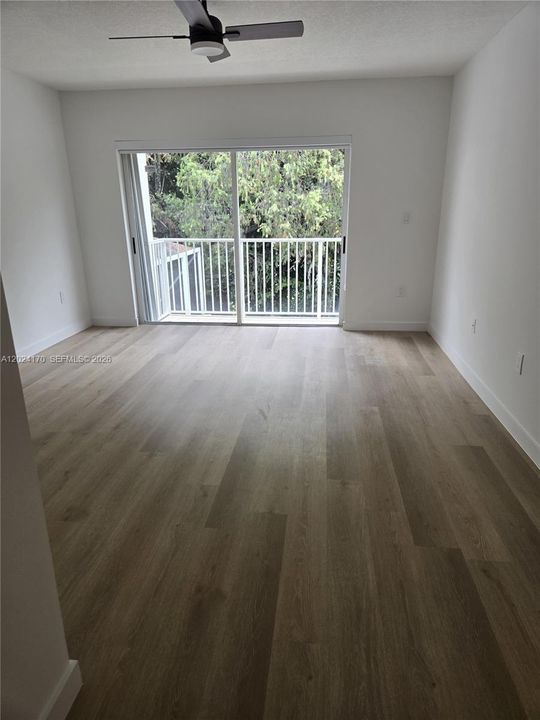 Active With Contract: $3,700 (3 beds, 2 baths, 1898 Square Feet)