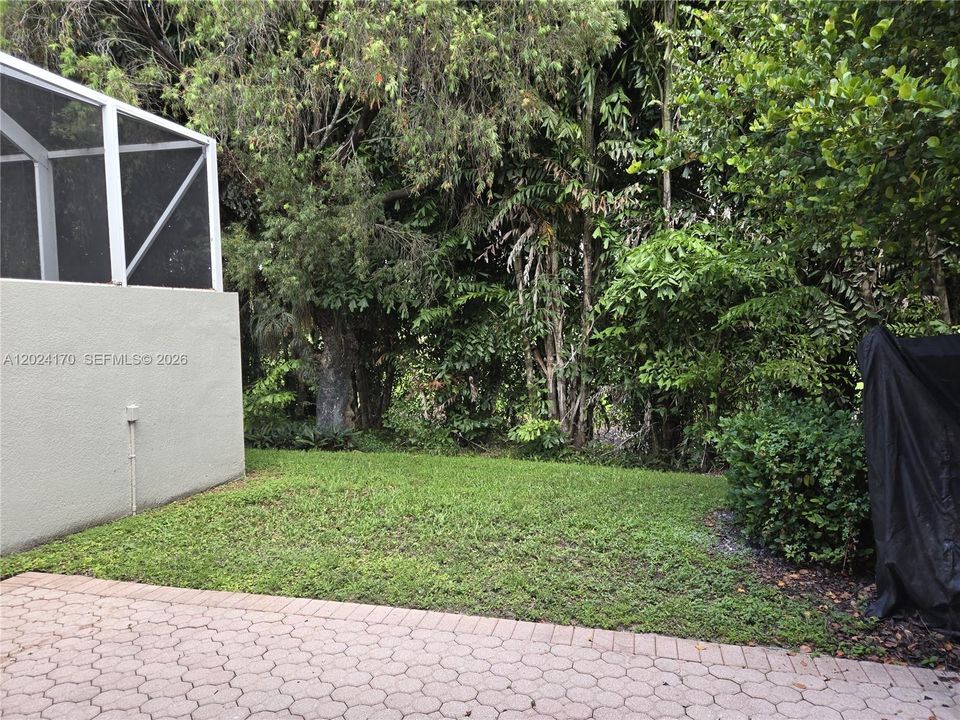 Active With Contract: $3,700 (3 beds, 2 baths, 1898 Square Feet)