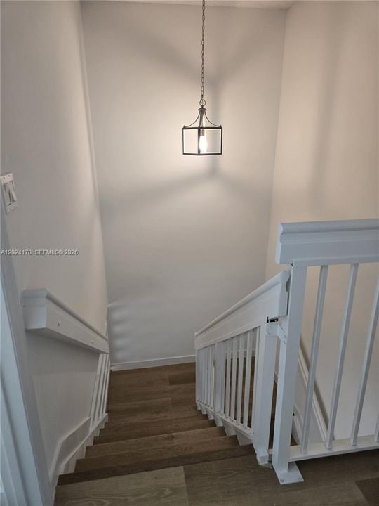 Active With Contract: $3,700 (3 beds, 2 baths, 1898 Square Feet)