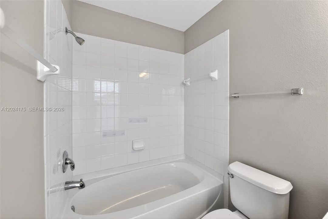 En Venta: $208,500 (2 camas, 2 baños, 0 Pies cuadrados)