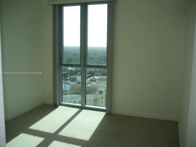 For Sale: $285,900 (1 beds, 1 baths, 797 Square Feet)