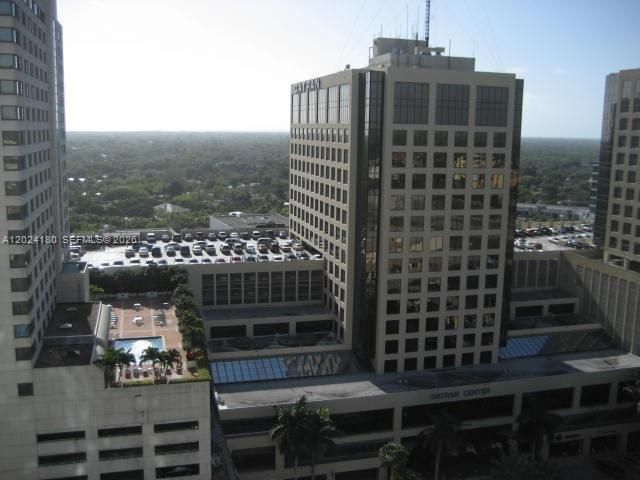 For Sale: $285,900 (1 beds, 1 baths, 797 Square Feet)