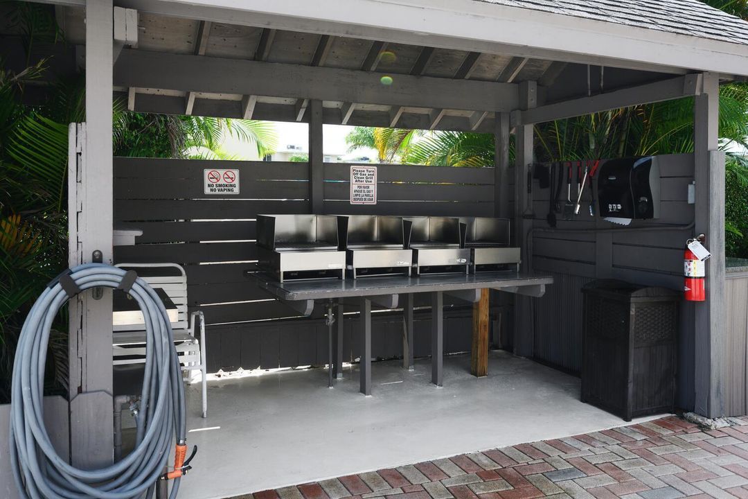 2811 Garden Dr S Lake Worth-large-023-01