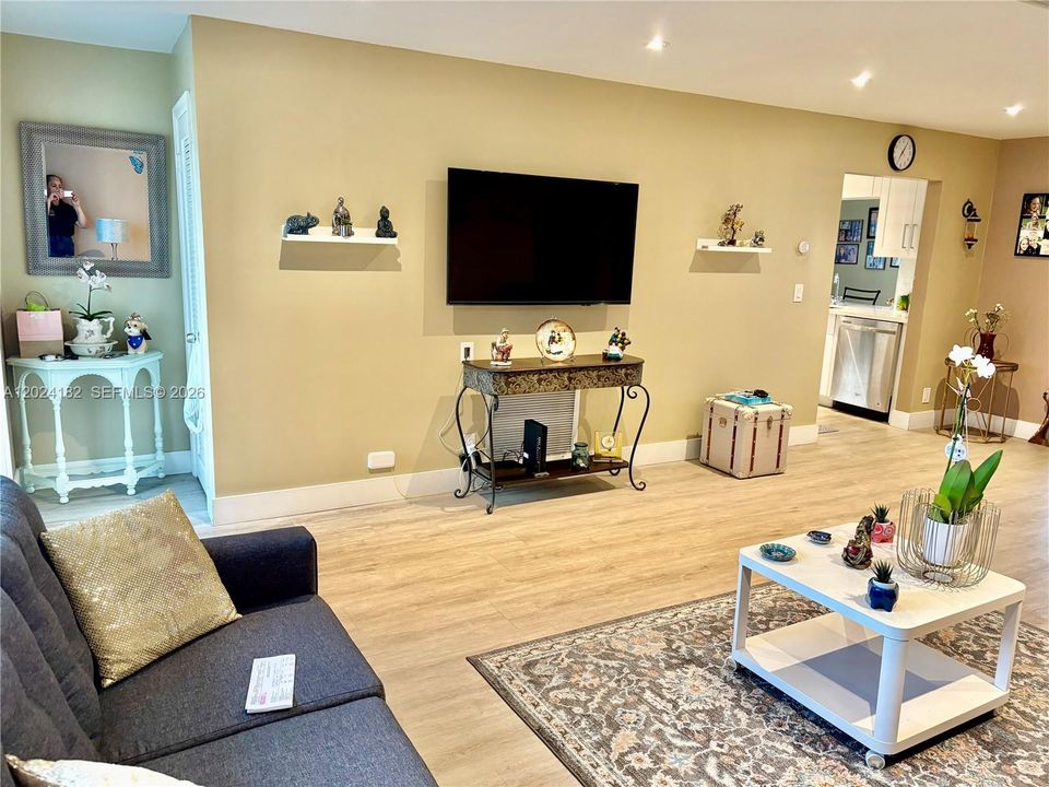 En Venta: $465,000 (2 camas, 2 baños, 1438 Pies cuadrados)
