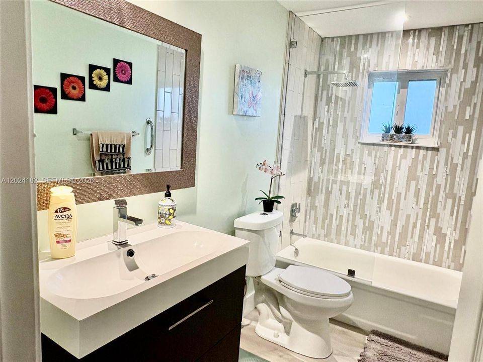 En Venta: $465,000 (2 camas, 2 baños, 1438 Pies cuadrados)