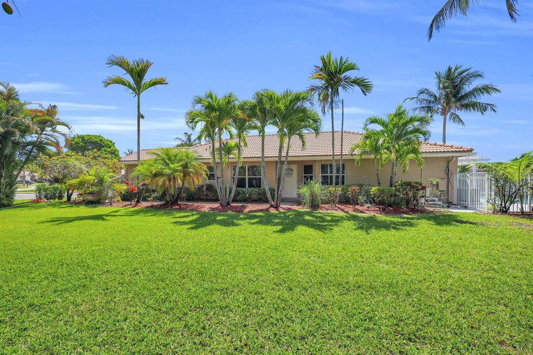 Large Side Yard