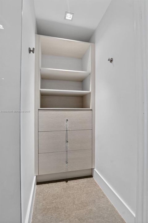 For Rent: $3,450 (2 beds, 2 baths, 1309 Square Feet)