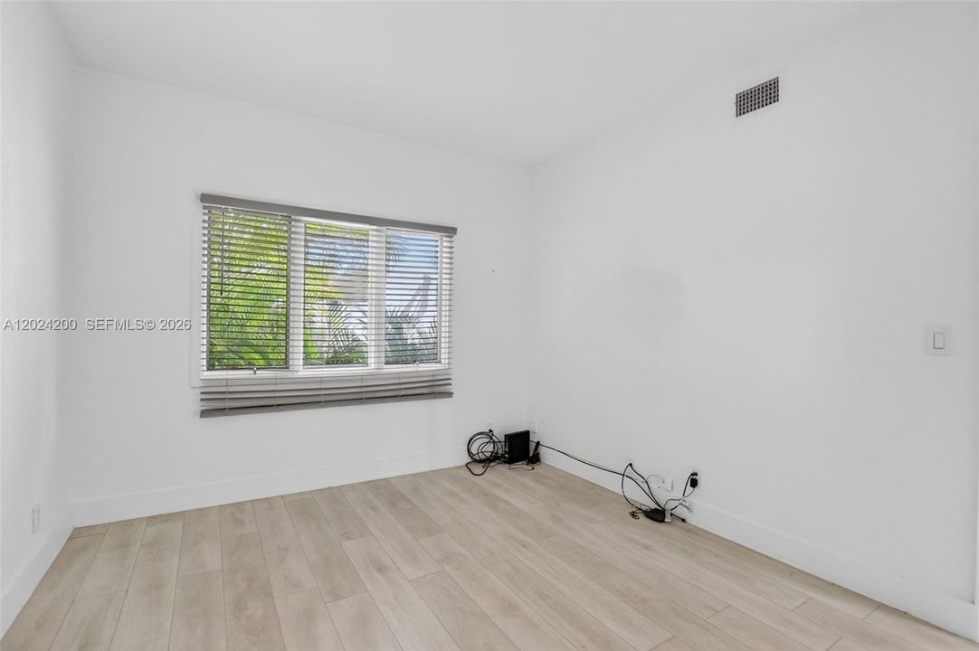 For Rent: $3,450 (2 beds, 2 baths, 1309 Square Feet)
