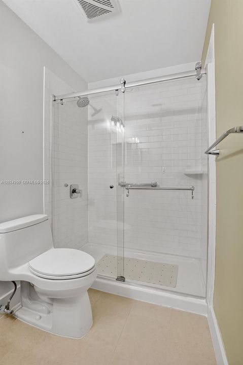 For Rent: $3,450 (2 beds, 2 baths, 1309 Square Feet)