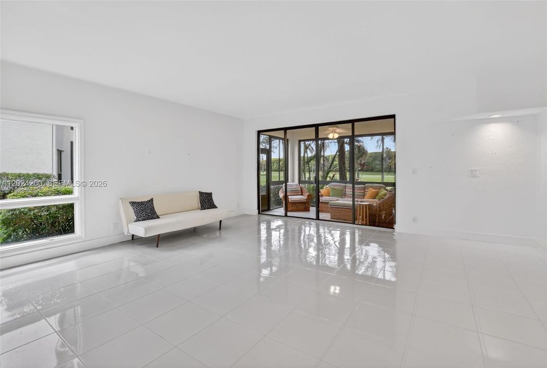 For Rent: $3,450 (2 beds, 2 baths, 1309 Square Feet)