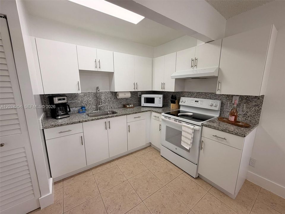 For Sale: $1,199,000 (0 beds, 0 baths, 3561 Square Feet)