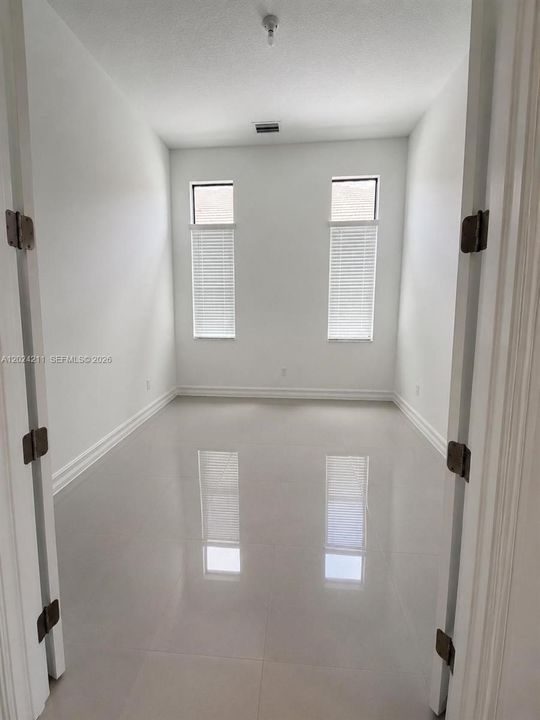 For Rent: $5,800 (4 beds, 4 baths, 0 Square Feet)