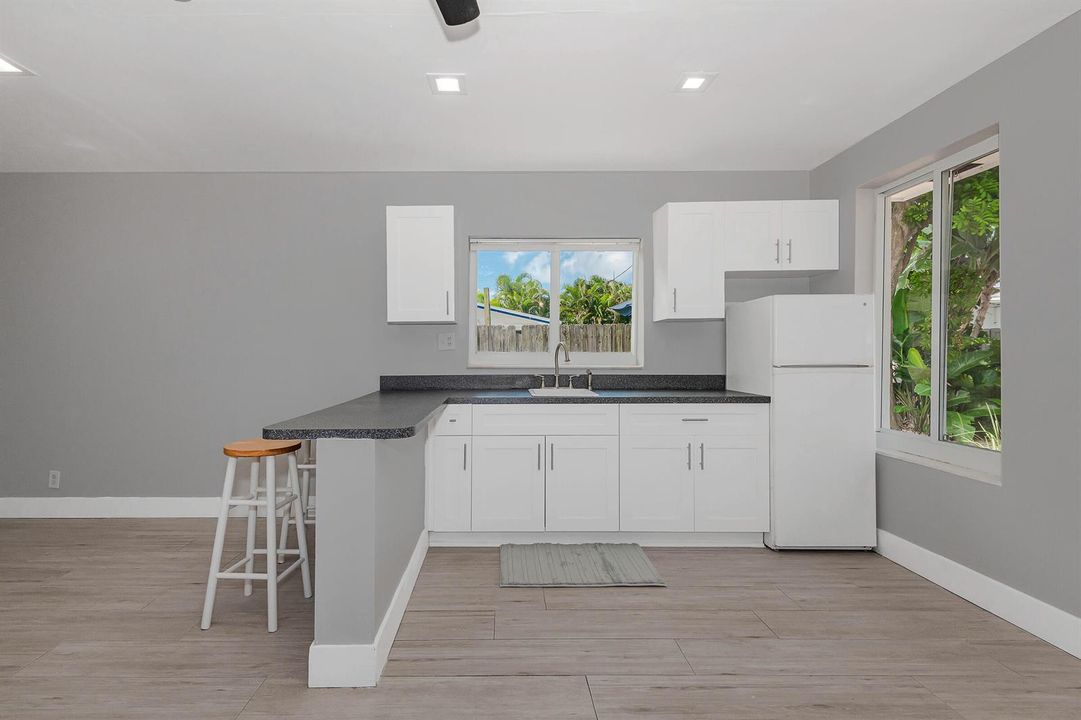 One bedroom apartment kitchen
