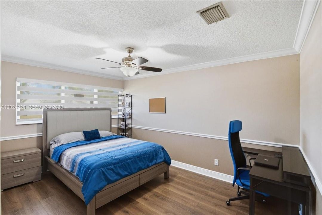 For Sale: $859,000 (4 beds, 2 baths, 2294 Square Feet)