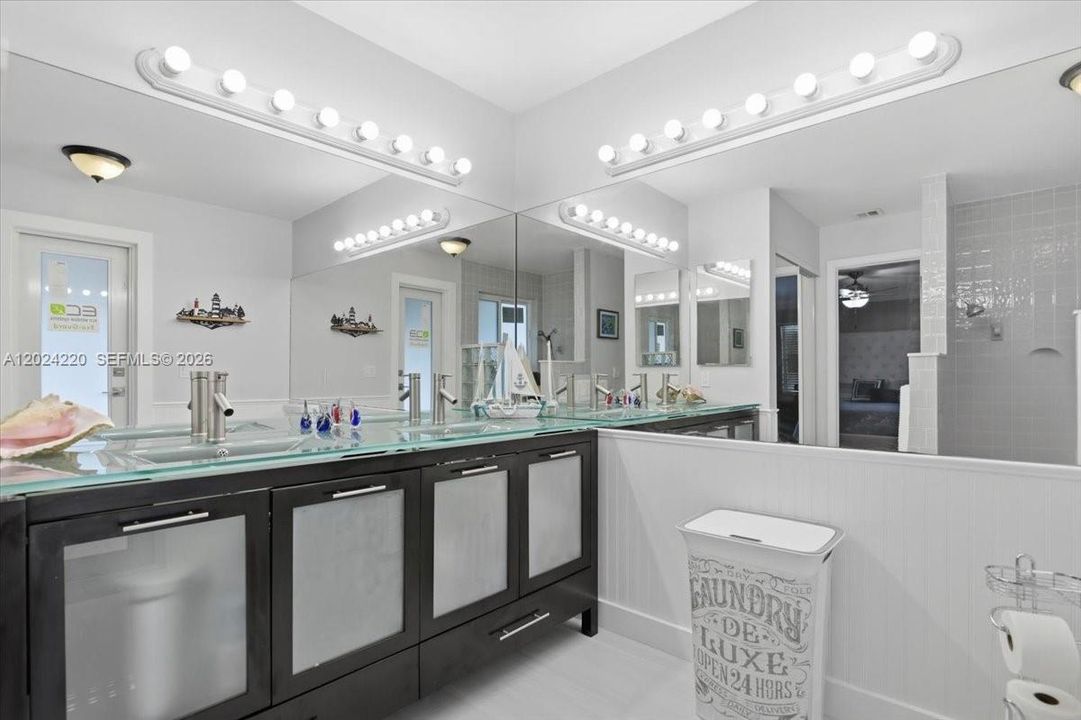 For Sale: $859,000 (4 beds, 2 baths, 2294 Square Feet)