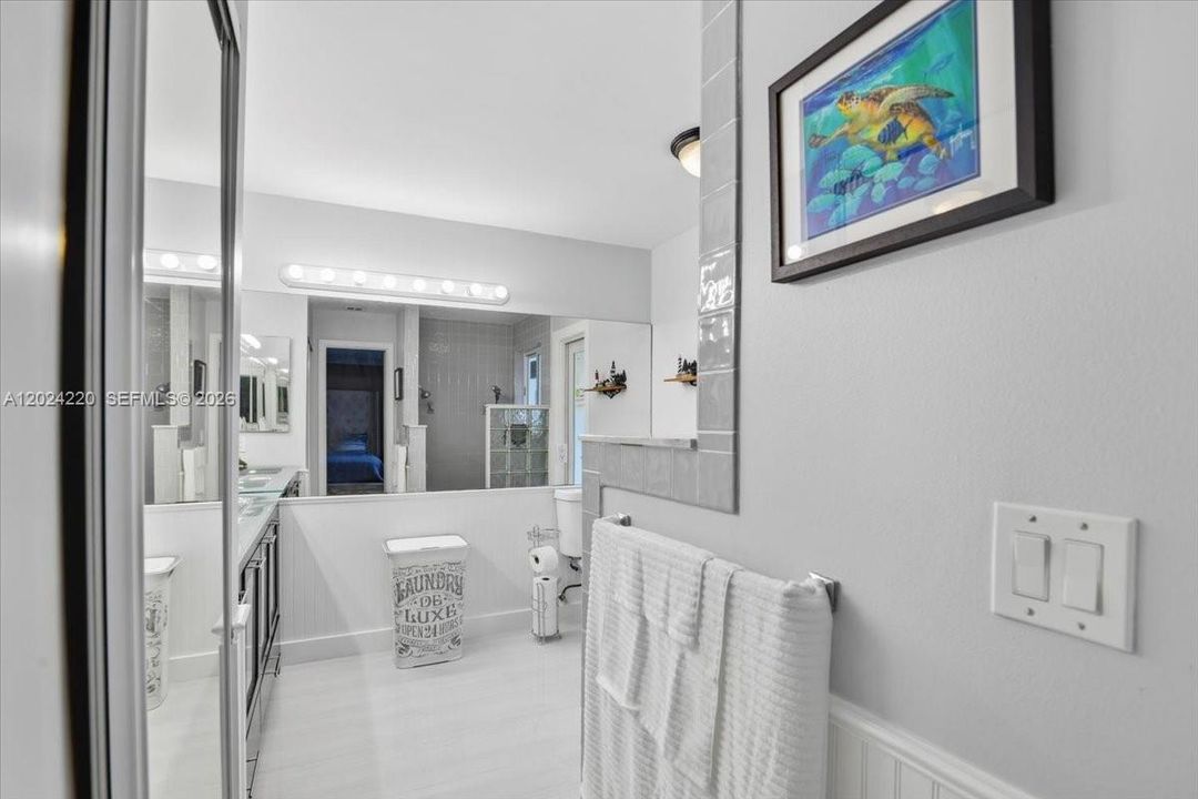 For Sale: $859,000 (4 beds, 2 baths, 2294 Square Feet)