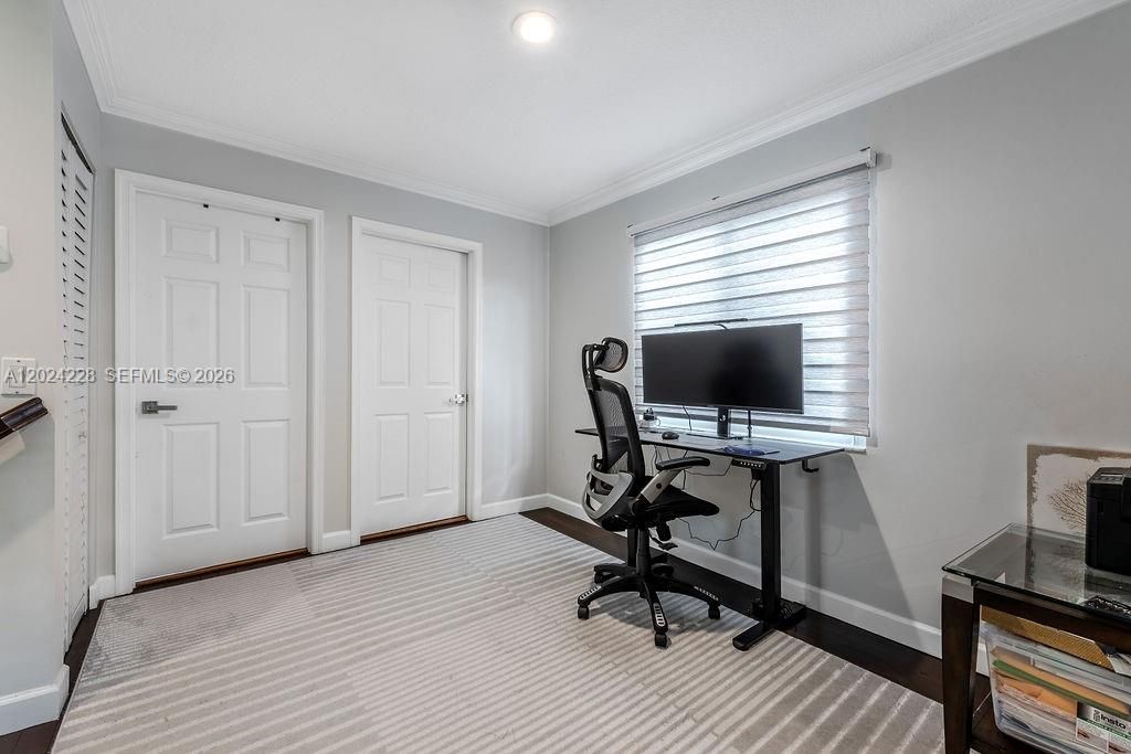 For Sale: $725,000 (4 beds, 3 baths, 2305 Square Feet)