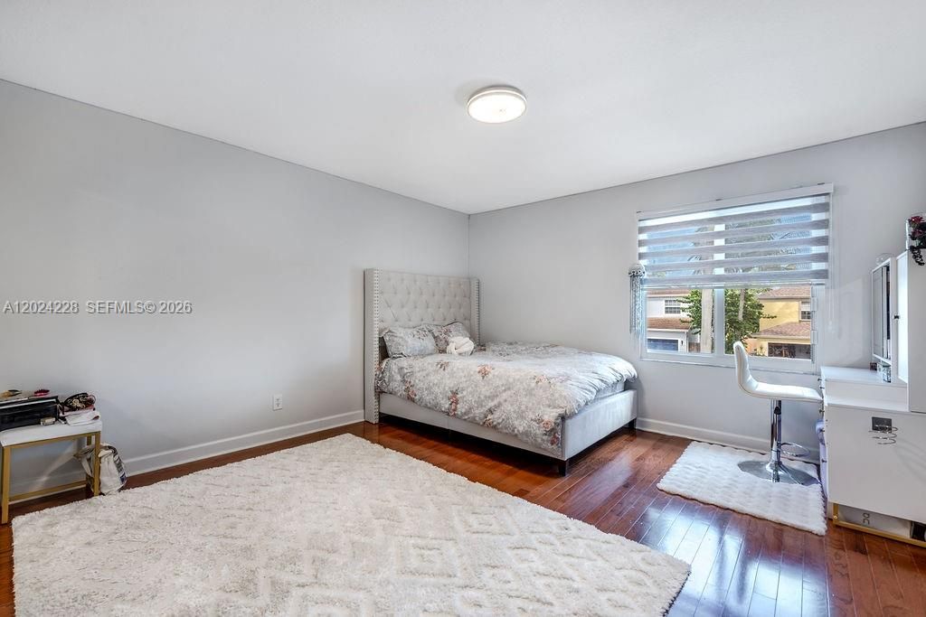 For Sale: $725,000 (4 beds, 3 baths, 2305 Square Feet)