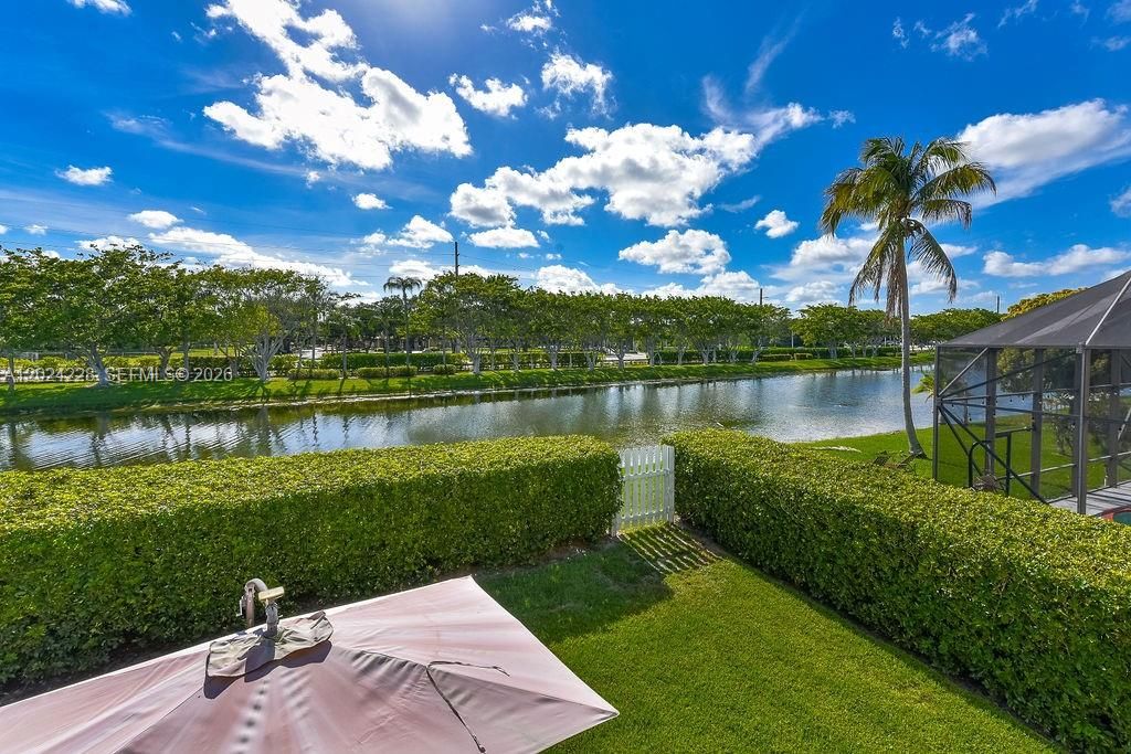 For Sale: $725,000 (4 beds, 3 baths, 2305 Square Feet)