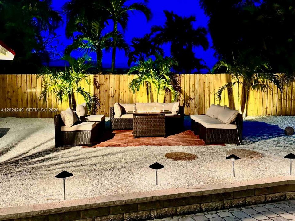 En Venta: $1,099,000 (4 camas, 2 baños, 1915 Pies cuadrados)