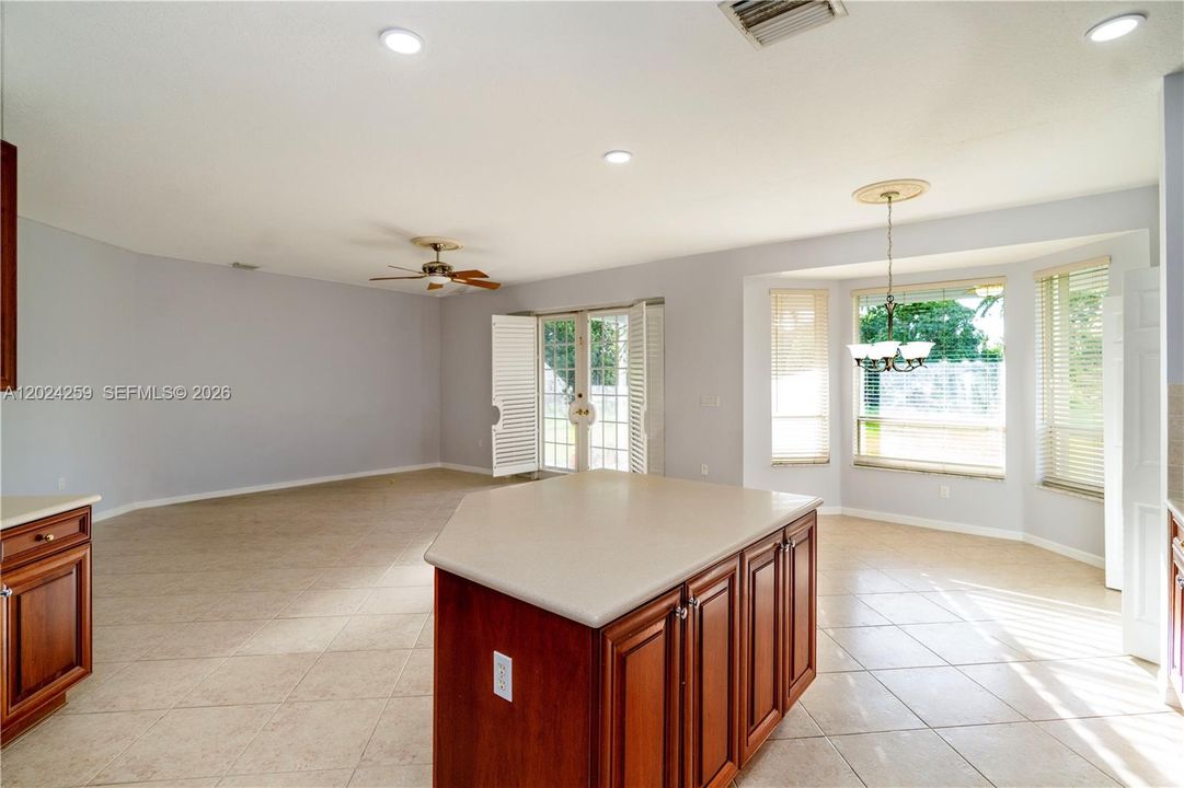 Active With Contract: $5,850 (5 beds, 4 baths, 3284 Square Feet)