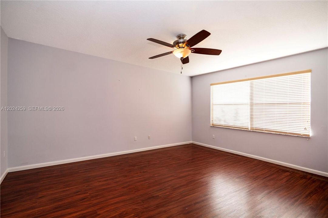 Active With Contract: $5,850 (5 beds, 4 baths, 3284 Square Feet)