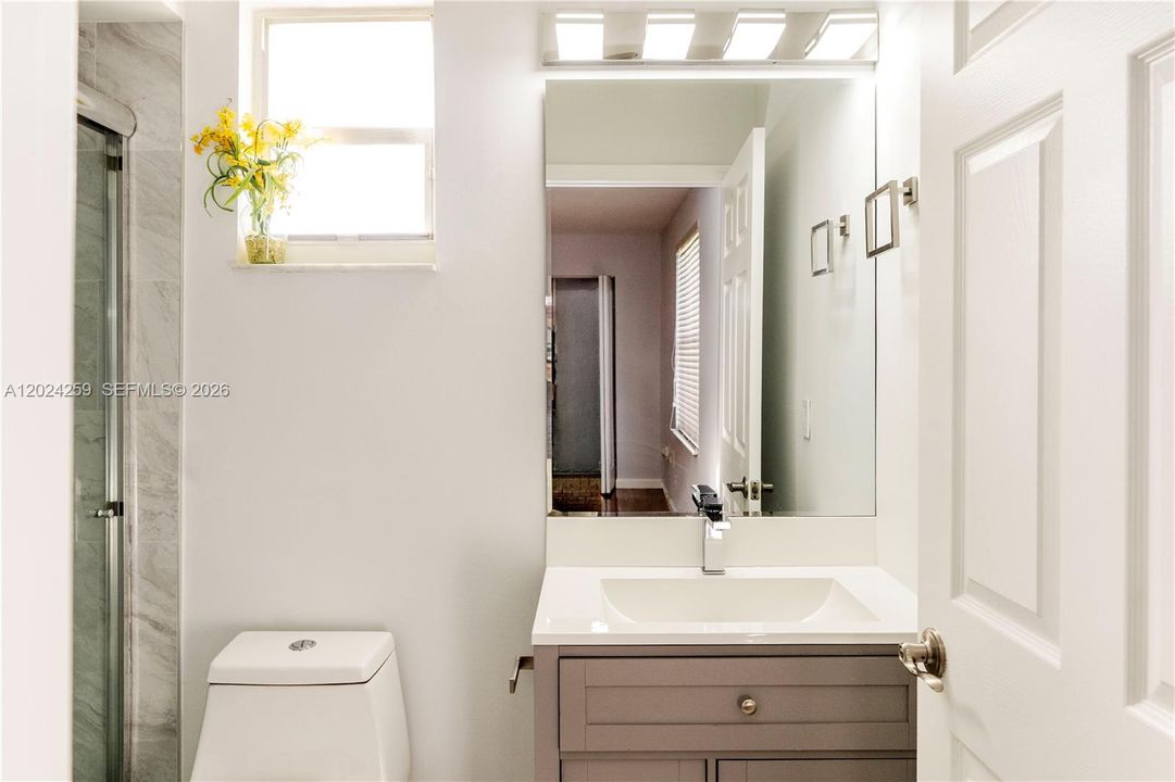 Active With Contract: $5,850 (5 beds, 4 baths, 3284 Square Feet)
