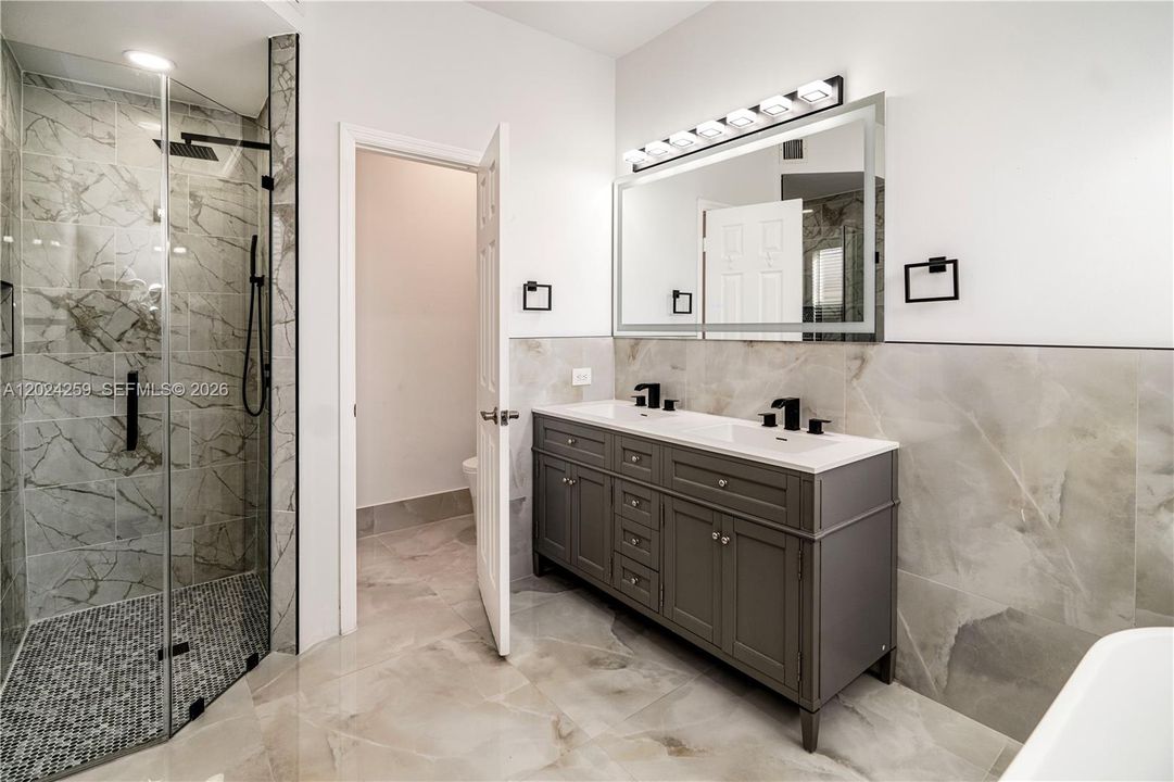 Active With Contract: $5,850 (5 beds, 4 baths, 3284 Square Feet)