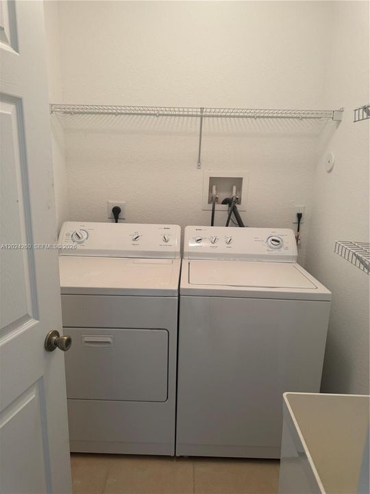В аренду: $2,490 (3 спален, 2 ванн, 1338 Квадратных фут)