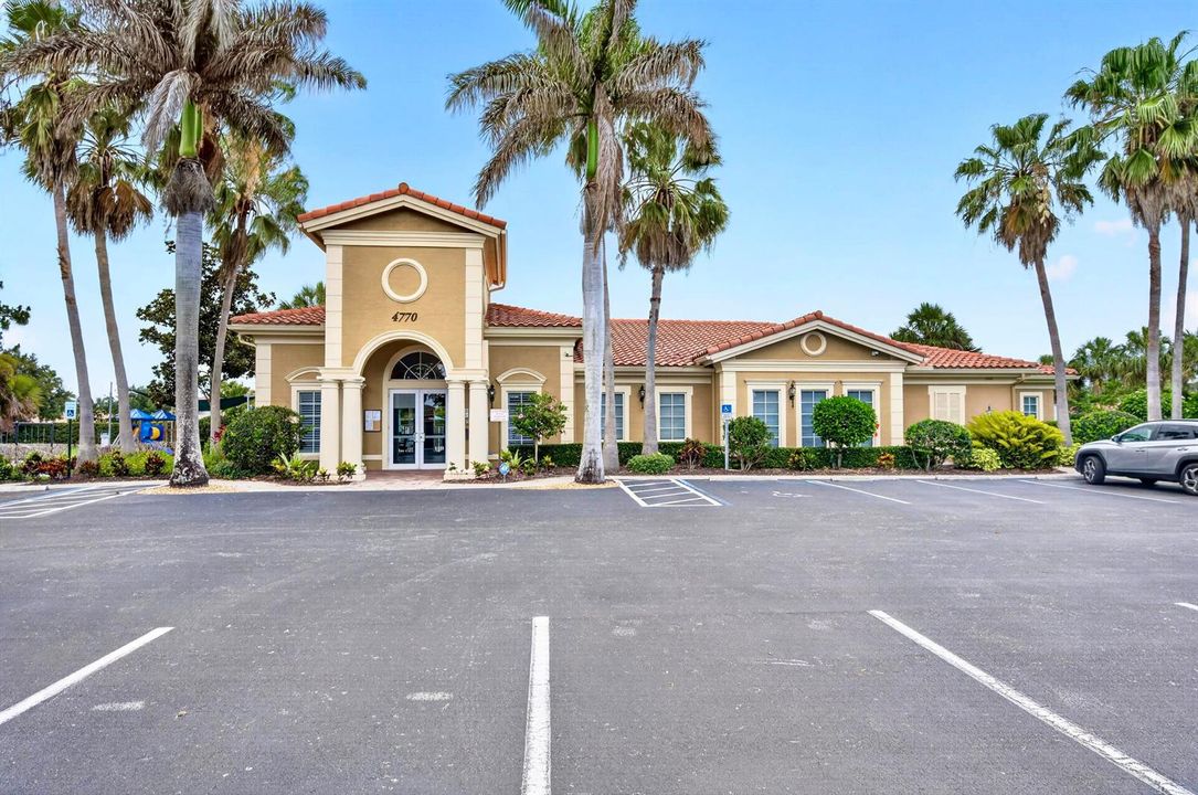 VeroLago 111 Clubhouse