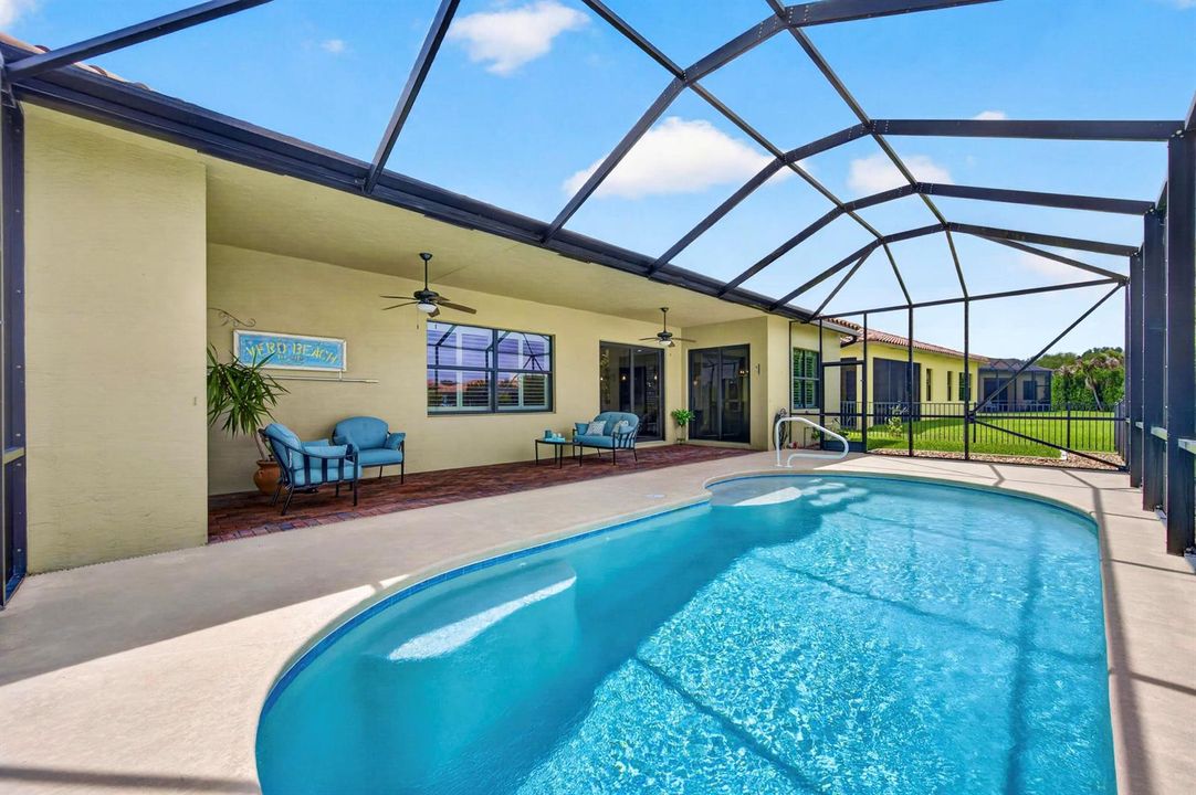 5523 500 Ext Long Patio Pool