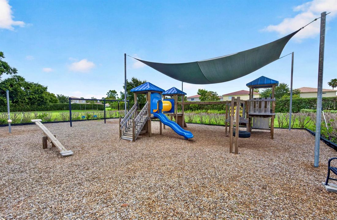 VeroLago 105 Playground