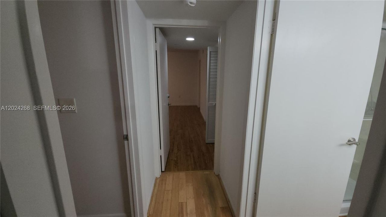На продажу: $545,000 (2 спален, 2 ванн, 970 Квадратных фут)