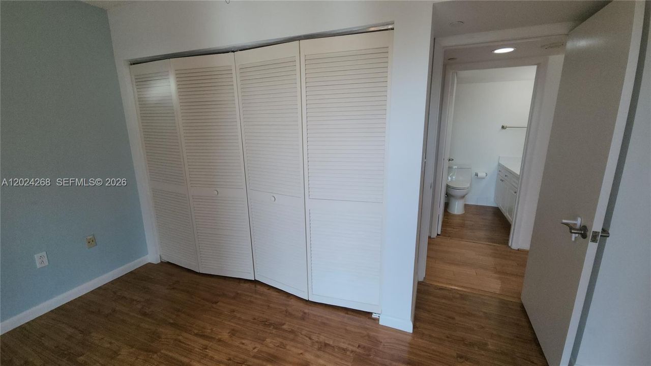 На продажу: $545,000 (2 спален, 2 ванн, 970 Квадратных фут)